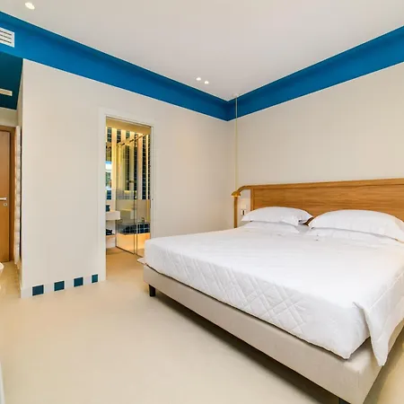 Estate4home - 21 Luxury Апартаменти *